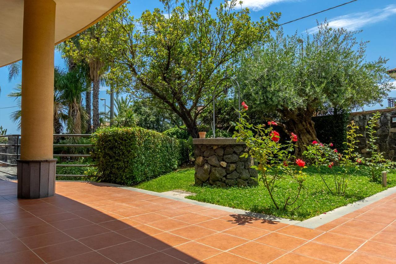 Villa Magdalena Aci Sant'Antonio Exterior photo